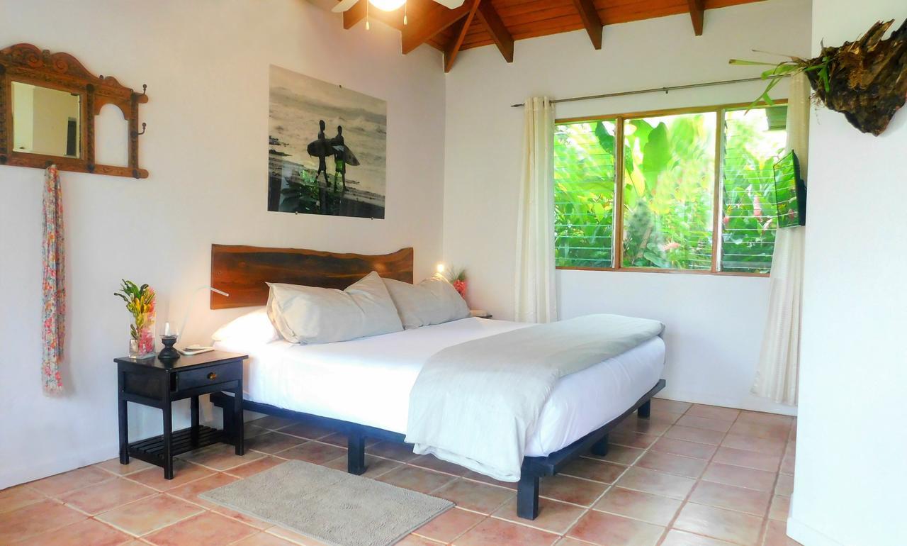 Hotel Lookout Playa Tortuga Ojochal Ngoại thất bức ảnh